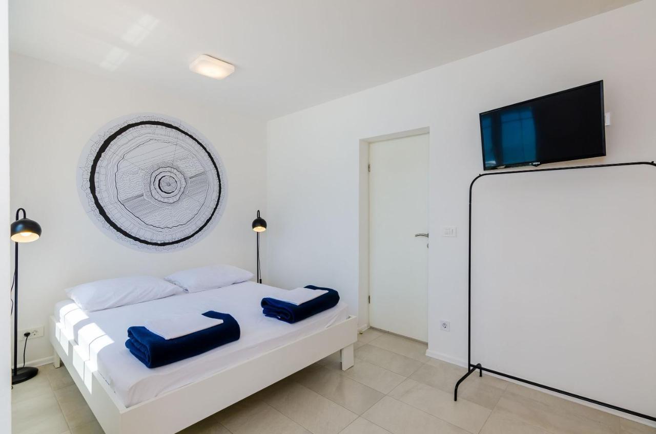 Apartments And Rooms By The Sea Slano, Dubrovnik - 8737 Eksteriør billede